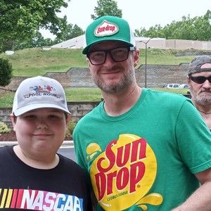 Meet your Posher, Posh